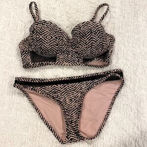 Xhilaration Two Piece Swimsuit Bikini Top & Bottoms Size M